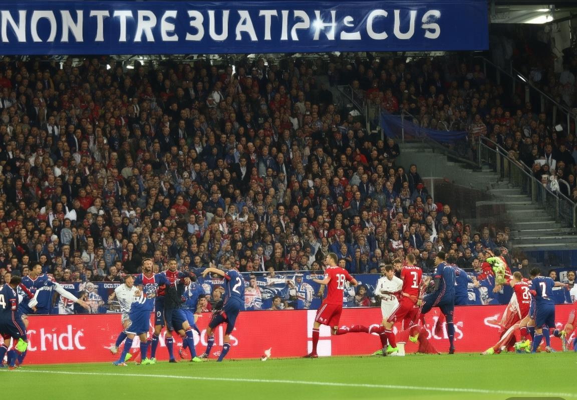 国冠杯巅峰对决：巴黎圣日耳曼VS拜仁慕尼黑前瞻